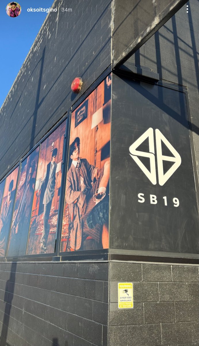 snixxx18_19's tweet photo. THEY ACTUALLY DID IT!!! @100Thieves Compound repping SB19 on their building. This is BIG, y'all. AMAZING!! ❤️😍🔥🐐🇵🇭 @SB19Official #SB19

Thank you @lunariglobal!!! 🫶🏼🫶🏼🫶🏼

PS. Magiging multo ko talaga ito. 🥹😭 https://t.co/IWvlqc3K5X