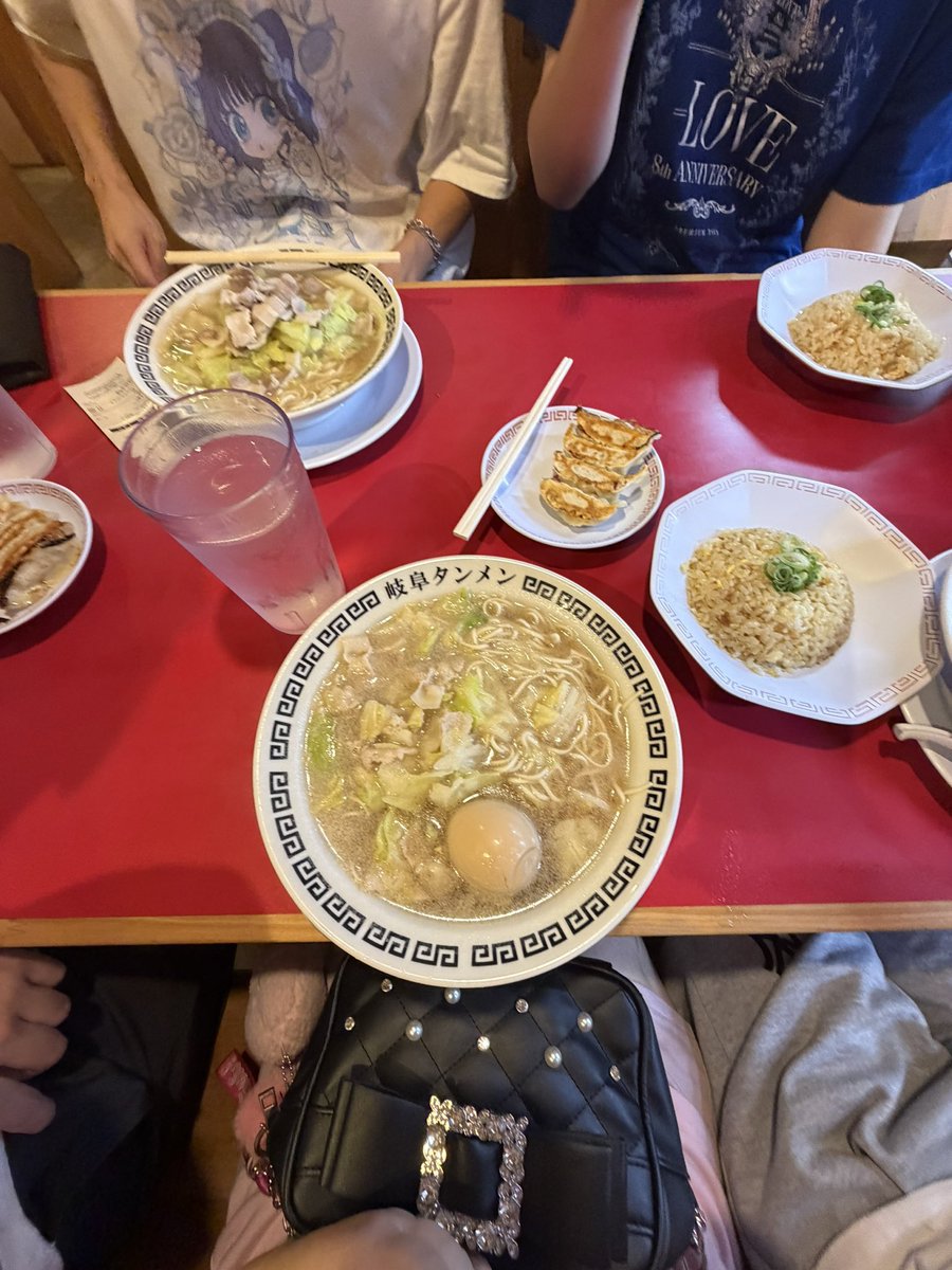 fllxyo9's tweet photo. はーーしうにゃんに会いたいラーメン食べたい💢見てしうにゃん最近名古屋遠征で食べたラーメン達だよ。 https://t.co/keJ0SHzhwW