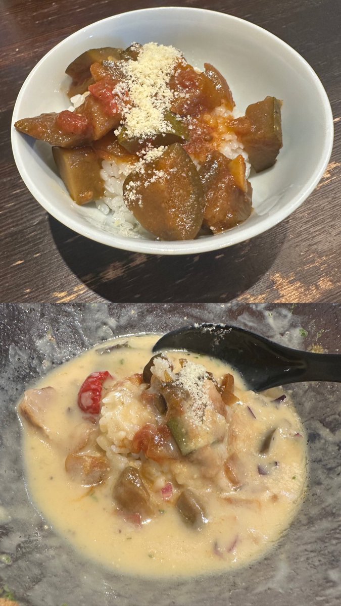 senjusan's tweet photo. ラーメンこころ
ヴィシソワーズヌードル
''冷たいじゃがいものポタージュ''
夏野菜のラタトゥイユ追い飯つき
先週桃に浮気して食べれなかったがリベンジに成功😏
TKC店主にも今週まででしたよと言われてしまったがよくぞ今週もやってくれたと心から感謝😭
''こころ''だけにな😱笑
そしてひと口スープを飲んでみると…これはやばい冷たいけど激アツ案件だわ🔥🤣
ここ最近こころさんでは甘々娘に始まり桃そしてヴィシソワーズとクリーミーな冷やしを頂いたがこれが1番好みかも🤤
どうもおいらは白っぽいドロっとした液体が好きなようだな🫣笑
滑らかな舌触りが心地いいポタージュスープはじゃがいもの旨みに散らしたハーブやスパイスが刺激を加え砕いたクルトン？やアーリーレッドが食感にアクセントを刻む😋
麺の絡みも抜群だし鶏チャをはじめズッキーニやドライトマトもいい仕事してるよね😙
そして何と言っても追い飯のラタトゥイユとヴィシソワーズのマリアージュにはマジでビビった😳
ちょっと何と言っていいかわからないけど食べた方なら''だよな''と同意してくれる自信あるわ🤣
来年は最初からラタトゥイユ入ってるんじゃね？と今から願望込みで期待しておこうかしら😂