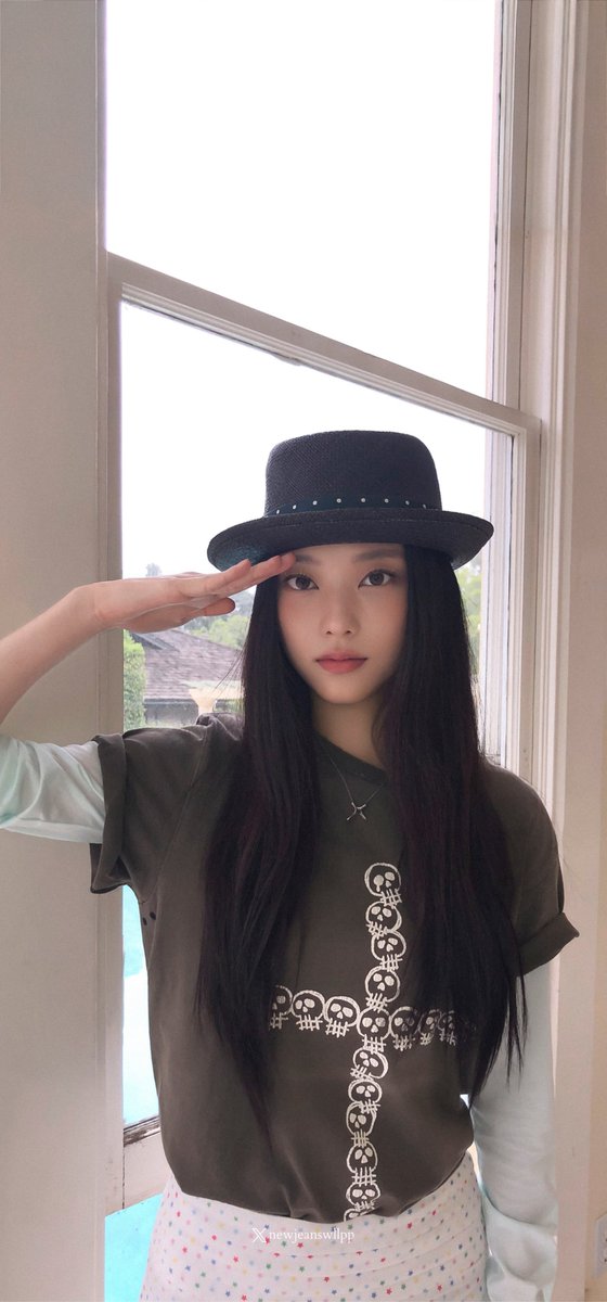 newjeanswllpp's tweet photo. ⋆˚꩜｡┊newjeans #haerin wallpapers (4K) https://t.co/lqFVGTttwN