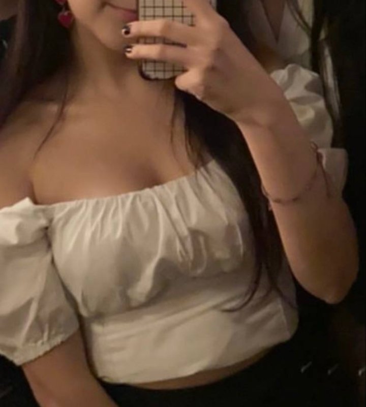 infidelidadrea2's tweet photo. Su novia le dijo que iba a estar de fiesta con sus amigas... Y TERMINÓ FOLLANDO SIN CONDÓN con uno de los chicos más atractivos de la discoteca 😈 https://t.co/chBBXTSlL2