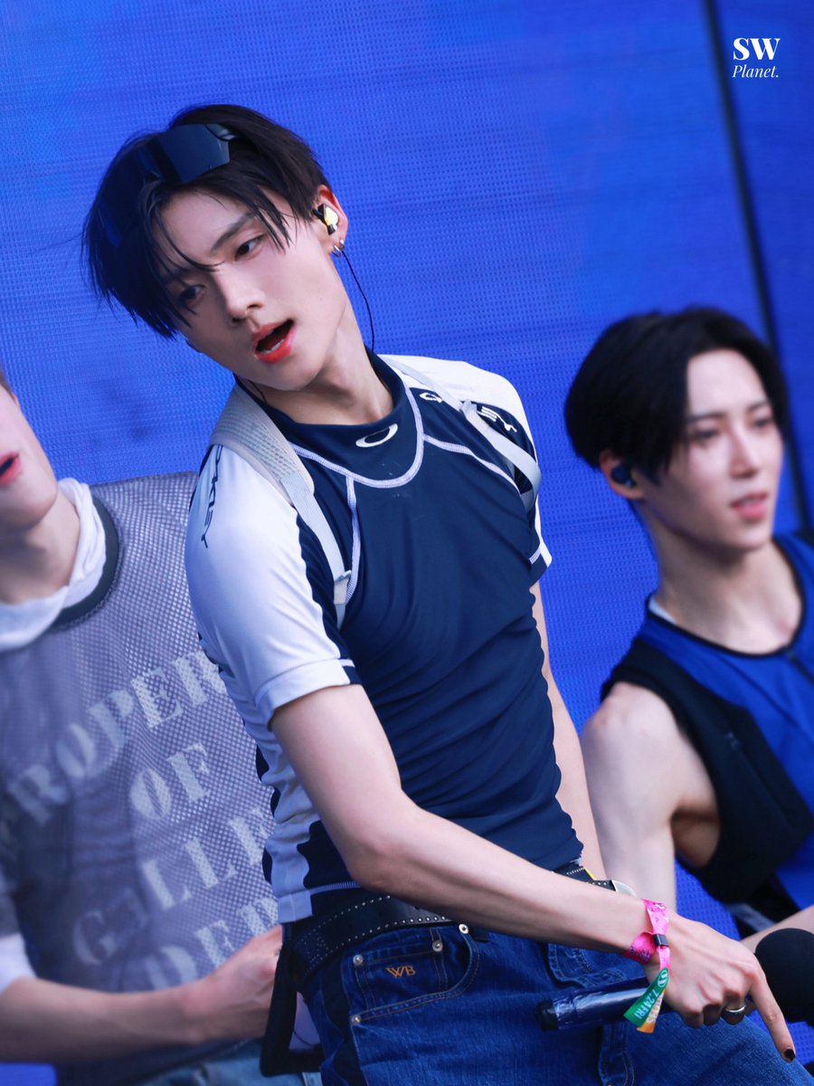 lsw_planet's tweet photo. 260724 워터밤

💦💦

#이상원 #LEESANGWON
#상원 #SANGWON #ALD1   #ALPHADRIVEONE      
#알파드라이브원 https://t.co/upeYpQjRSx