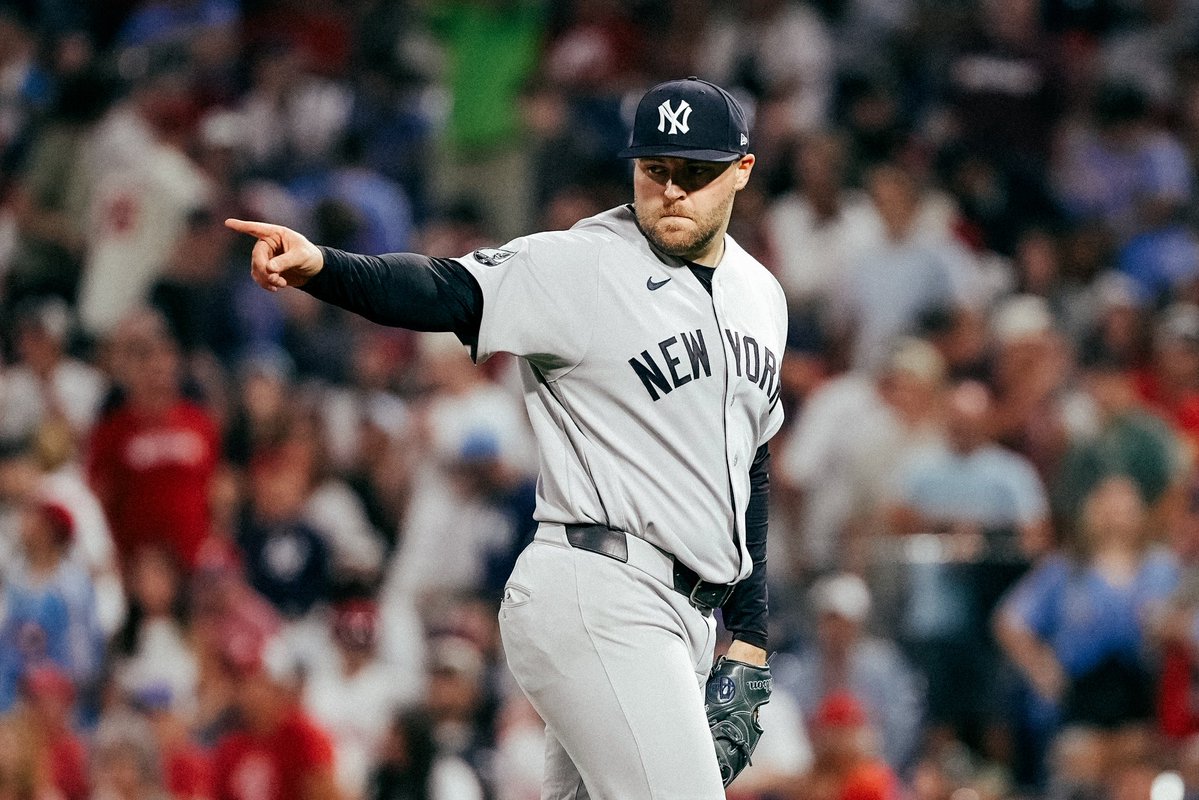 Yankees's tweet photo. Friday Night Dub. 

#RepBX https://t.co/mdy8Mwy0j6