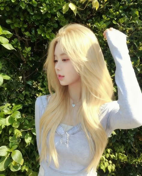 rodolfitoromero's tweet photo. Sun-kissed hair, a breezy outdoor moment, and a quiet confidence that shines
TRPI https://t.co/cdxJK5wa78