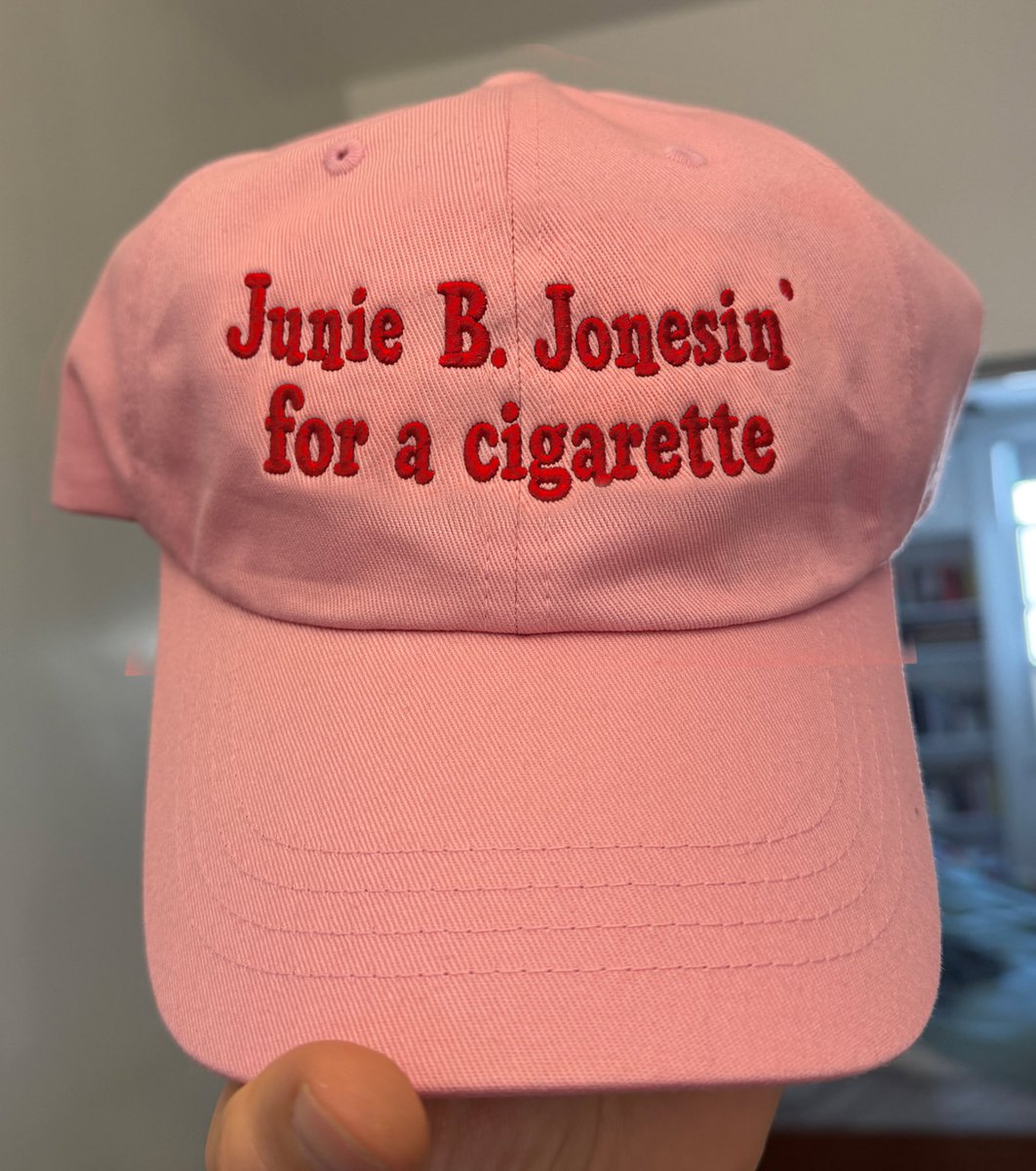 shirtsthtgohard's tweet photo. https://t.co/qQB2mJYblr