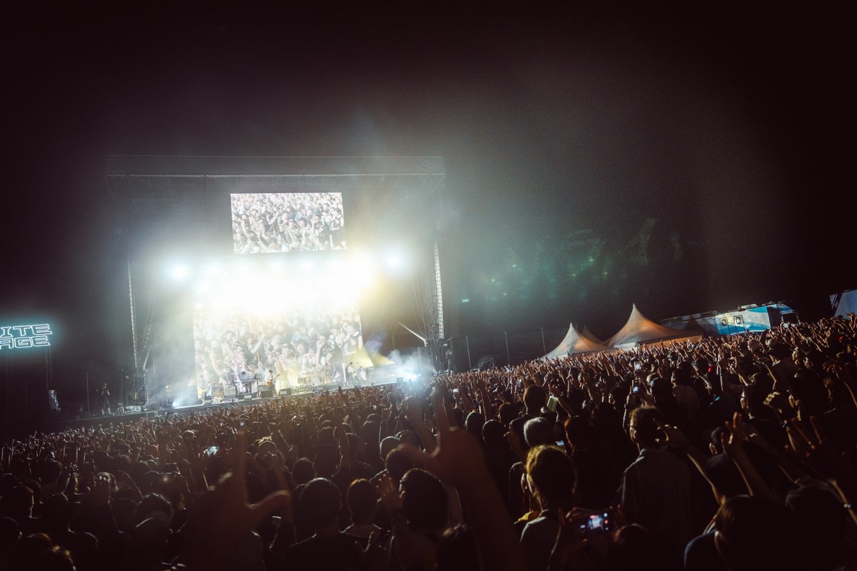 fujirock_jp's tweet photo. 📸 ASIAN KUNG-FU GENERATION
JULY 24 FRI - WHITE STAGE

@AKG_information #ASIANKUNGFUGENERATION
#フジロック #fujirock
Photo: Taio Konishi https://t.co/y9f2gdkYRx