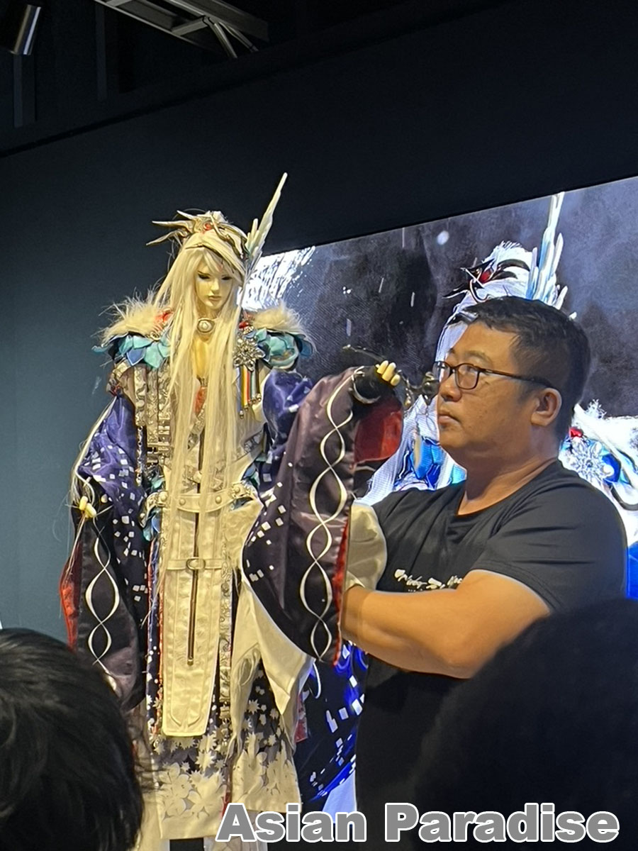 jyangzi's tweet photo. 「台湾発！特撮人形劇の世界展 -Thunderbolt Fantasy 東離剣遊紀10周年 × 霹靂布袋劇-」今日から開催！前日のメディア発表会で西川貴教が霹靂布袋劇の魅力を熱く語る
記事アップしました。
 #霹靂布袋劇 #サンファン
https://t.co/9aBn2rtI6F https://t.co/h4VQgf6tOn