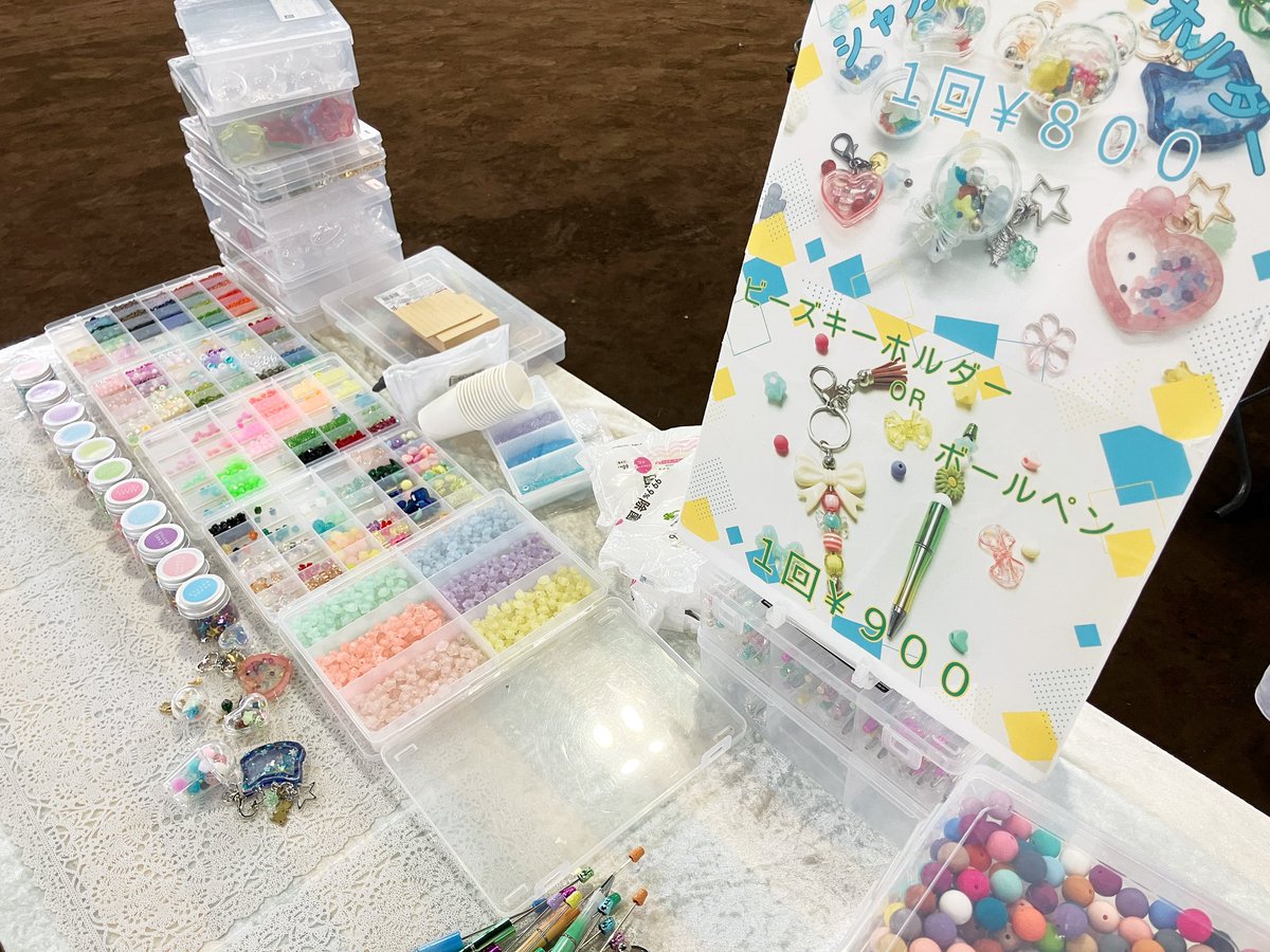 kokyu_accessory's tweet photo. おはようございますー
hand to heart inつきがた夏祭り始まりましたー
虎マルさんは今日はワークもやります！
もちろん、新作のイヤーカフや歯車のイヤーフックを増やしたので、ぜひ遊びににきつつ、お祭りも楽しんで下さいね♪
18時までお待ちしております♪

#虎弓出店情報 https://t.co/5OsFJ4ZV1J