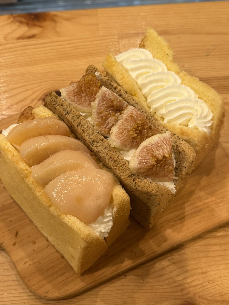 ocarina_kaorin's tweet photo. 厚木店オープンしています

⭐︎保冷バックと保冷剤のご用意をお願いします

今週から海老名産いちじくはじまりました
女性にうれしい効能いっぱいです

最近じわっとキテます！
ほうれん草とベーコンときのこのキッシュ
リベイクしてお召し上がりくださいね！

ゆるりとお待ちしています https://t.co/ASVNaRt7Rd