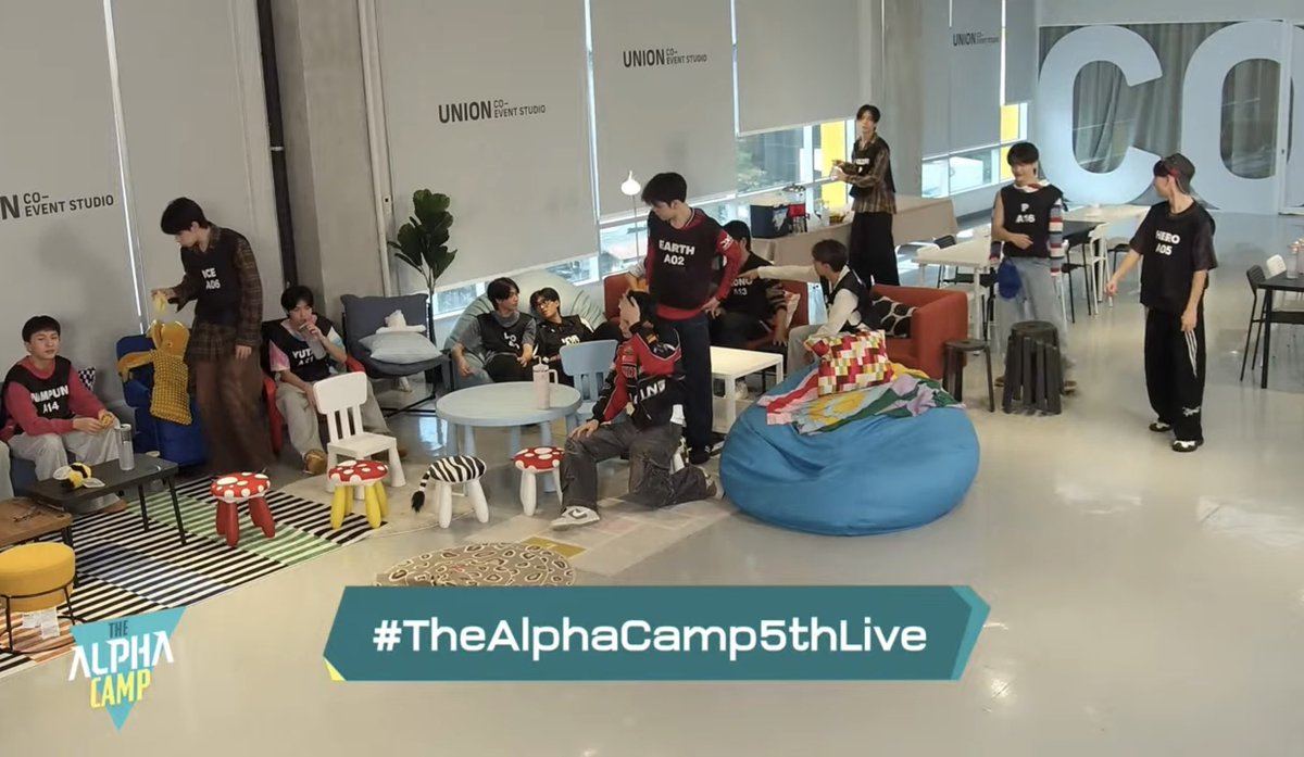 ProjectAlphaTH's tweet photo. มาอยู่กันต่อในสัปดาห์ที่ 5
วันนี้ก็มาให้กำลังใจเด็ก ๆ กันเยอะ ๆ น้าาา✨

🔗 https://t.co/1BMALFjomn

[LIVE] The Alpha Camp Day 5
📍 YouTube : Project Alpha
🕘 9:00 AM - 8:00 PM

#TheAlphaCamp5thLive 
#ProjectAlphaNewClan 
#GMMTV https://t.co/QEXfQhwGHs