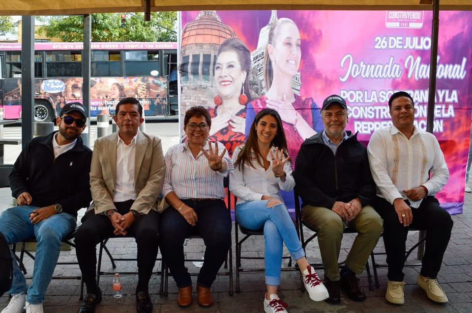 aramirezcuellar's tweet photo. Con la diputada @MaTeresaEalyMx  vamos a rescatar Miguel Hidalgo y garantizar la seguridad y mejores servicios públicos en sus 92 colonias. En el Distrito 10, defendiendo la soberanía. https://t.co/XeQ1ZQqC1w