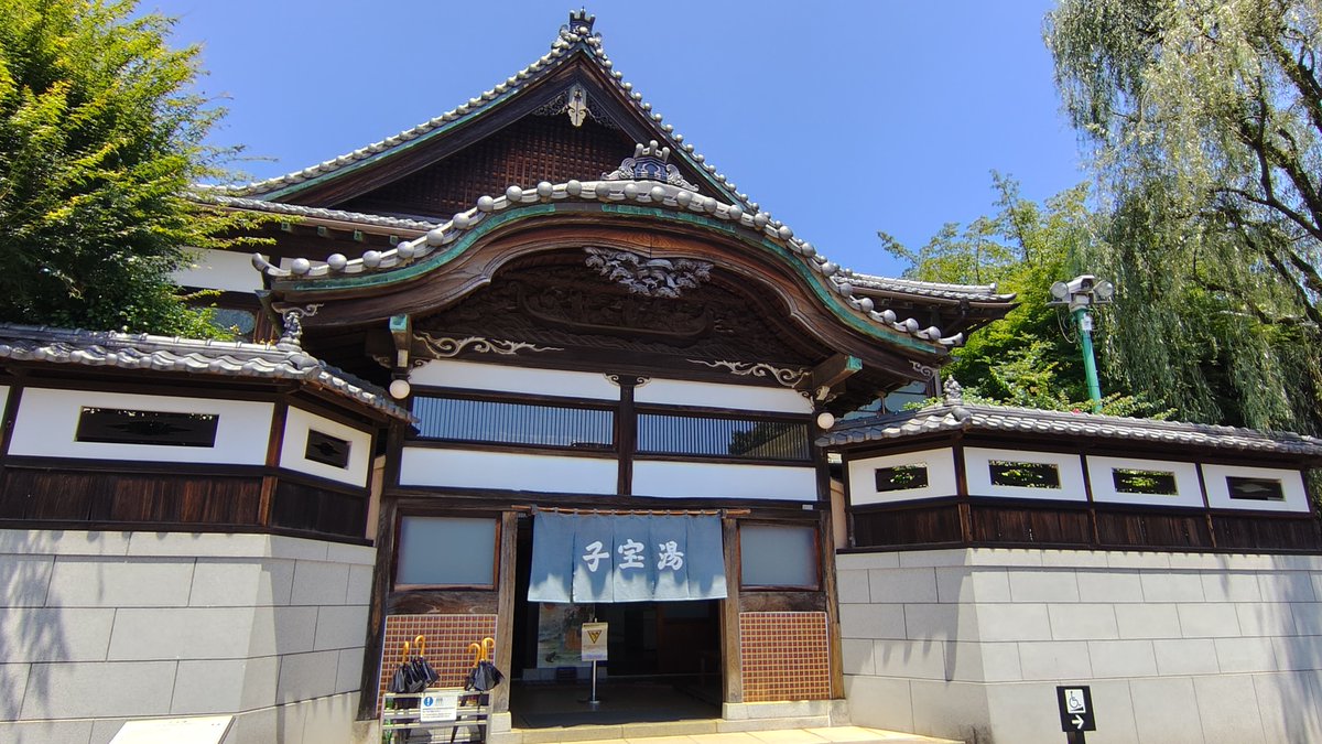 kerotake22's tweet photo. 暑いので風呂に入る https://t.co/Pwv50aNyj6