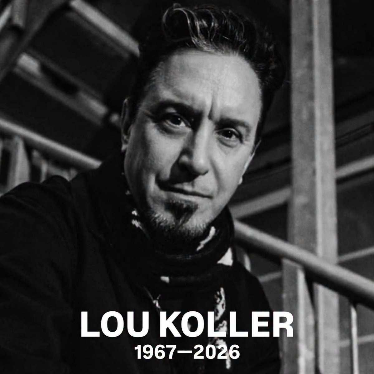 XtremeMerch's tweet photo. Dunia musik hardcore berduka. Lou Koller, vokalis ternama dari band legendaris asal New York, Sick Of It All, dikabarkan telah meninggal dunia pada usia 59 tahun.

Lou Koller mengembuskan napas terakhirnya setelah berjuang melawan penyakit kanker yang dideritanya.

Kabar duka ini menyelimuti para penggemar dan komunitas musik punk/hardcore di seluruh dunia, mengingat peran besar Lou Koller dan Sick Of It All dalam membentuk serta mempopulerkan kancah New York Hardcore (NYHC) sejak era 1980-an.