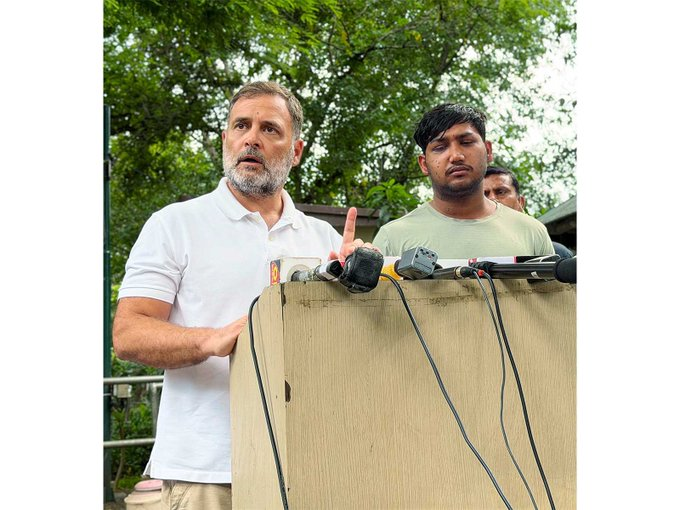 kalingatv's tweet photo. #Breaking: This is "brutality" of Modi govt where students receive pellets instead of justice: Rahul Gandhi
#RahulGandhi #ModiGovernment #StudentProtestors https://t.co/fdSu7huFyF