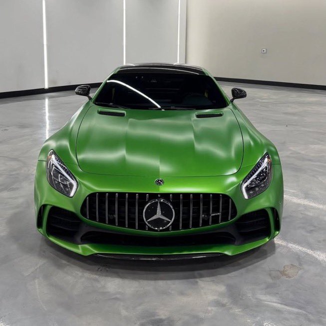Objcrypt1's tweet photo. Mercedes-AMG GT R https://t.co/wLfhtB9Hrk