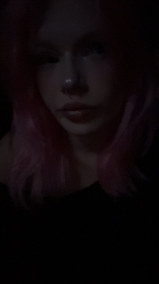 Princessbwrry's tweet photo. You should pay for my next piercing 
#findom #paypig https://t.co/eR8Mz1AR0D