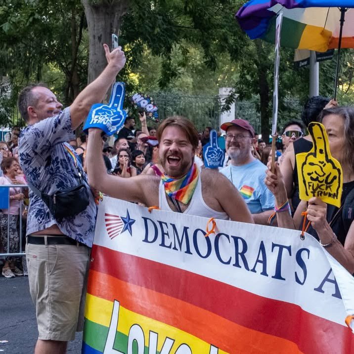 DemsAbroad's tweet photo. 🇺🇸 🇪🇸 When all Americans are treated as equal, no matter who they are or whom they love, we are all more free.” — Barack Obama
#DemsAbroad Spain Youth Caucus #madridorgullo2026 #madridpride #AmericansAbroad https://t.co/JLqZB8klDs
