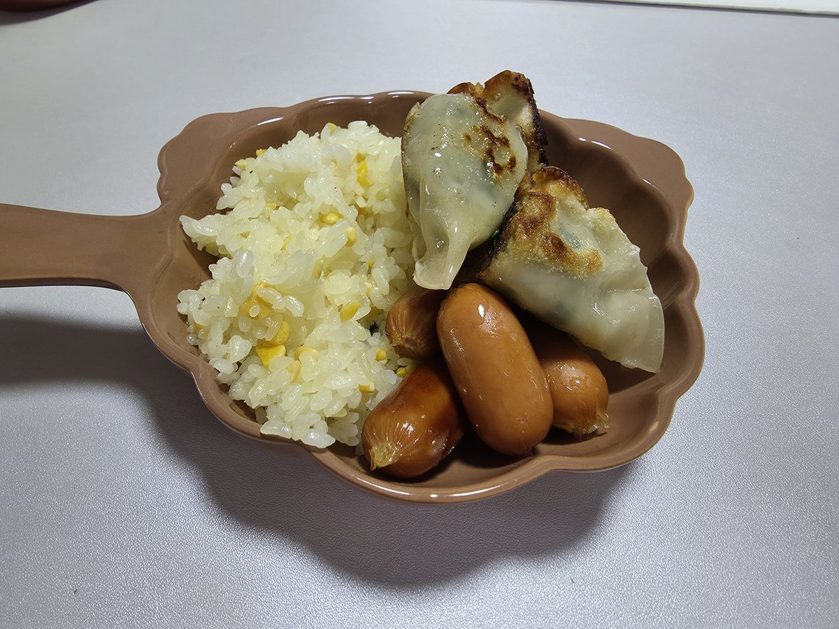 antler_meal's tweet photo. 주말의 아점  잼민정식 https://t.co/QRvO5ERSAi