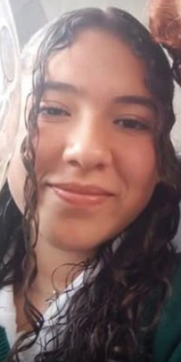 yohaliresendiz's tweet photo. .📍#CDMX

Se solicita el apoyo de la ciudadanía para localizar a Isabella Castillo Saldivar, de 15 años de edad.

Fue vista por última vez el 23 de julio de 2026 en la colonia Huayatla, alcaldía Magdalena Contreras, Ciudad de México.

Cualquier información que contribuya a su localización puede reportarse a la @FiscaliaCDMX al 55 5484 0430 o a través de los canales oficiales que aparecen en la ficha.

Compartir también puede ayudar a encontrarla y yo se los voy a agradecer.