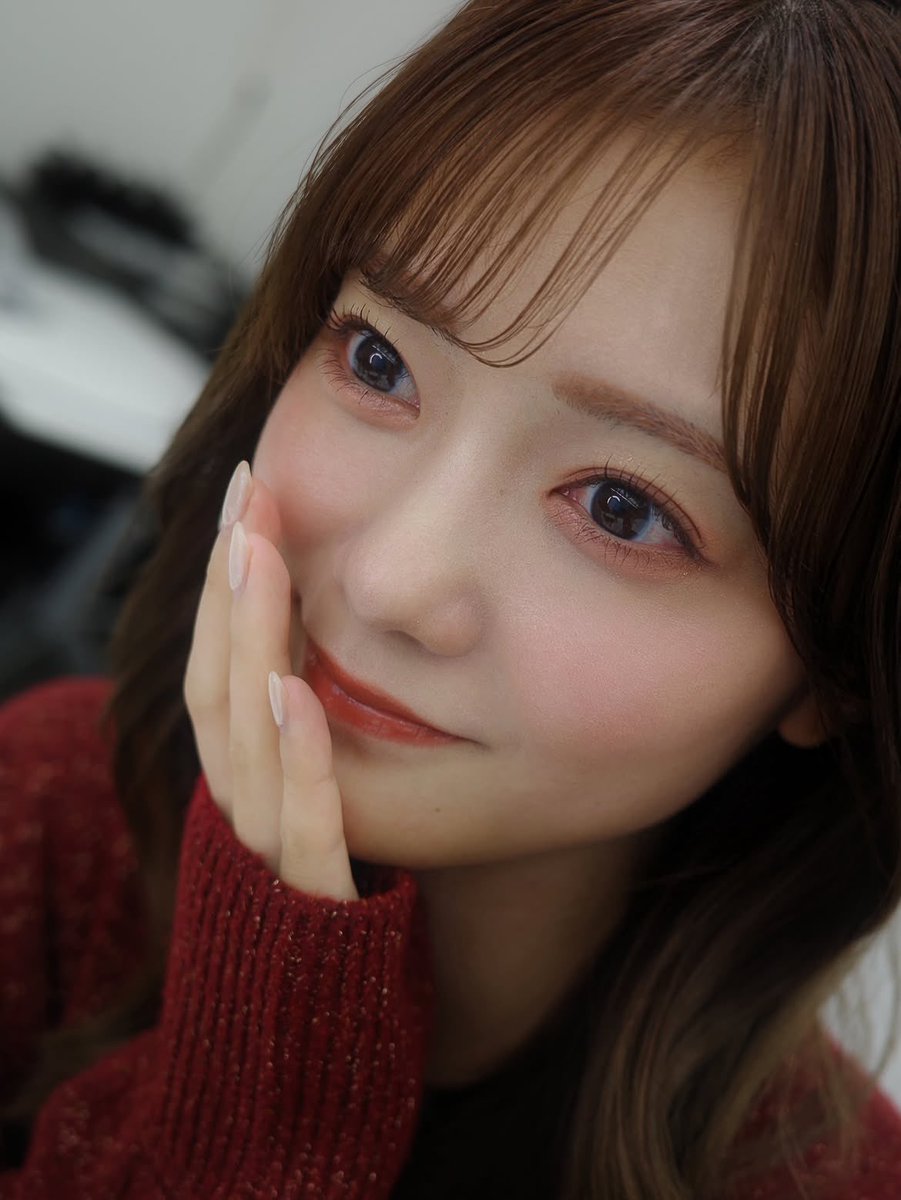 Pf3Ikbeyan2002's tweet photo. 「魅力的すぎる彼女のお姉さんは距離が近くて甘えてくる」
https://t.co/ytJCoL8KlL

#魅力保乃姉さん https://t.co/ThepaylOKi
