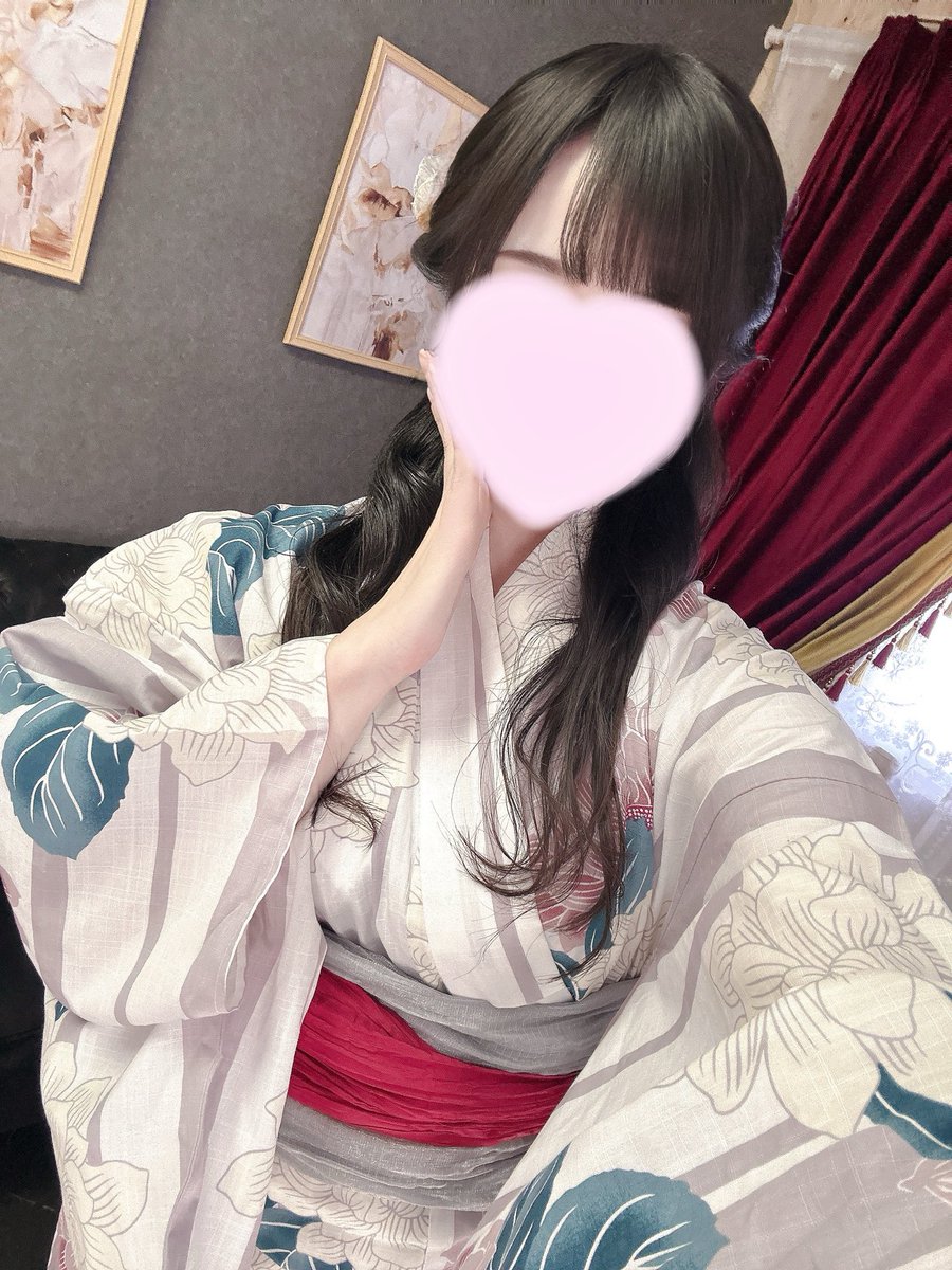nenemcmc's tweet photo. 浴衣で撮影してきたよ👘♡♡ https://t.co/2mujeFdJXN