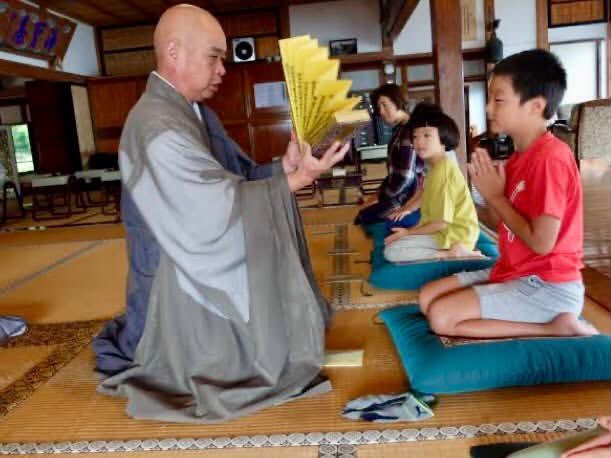 Izumi_Sunagawa's tweet photo. 子供達にモスクなんか行かせるなら、
絶対、お寺に行かせる方が良いと思う。 https://t.co/M0hyGOslRK