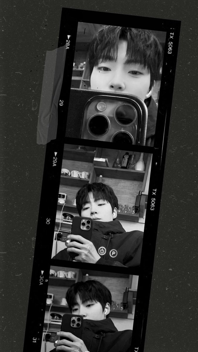 hwanginyoups's tweet photo. 한 번에 세 프레임씩 스쳐 지나가는 순간들. https://t.co/lODpaYhOTj