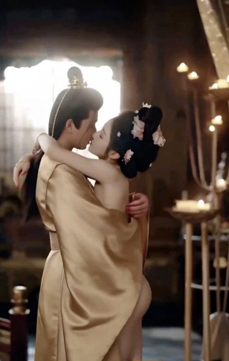 hjvideo1com's tweet photo. 槿乔 1-5集 宋槿乔 潜入龙床 沦为陪嫁 变身皇帝儿媳 尺度爆料 疯传
#AI短剧   #成人短剧   #NSFW #主页链接完整版 https://t.co/vK8CtDYSY3