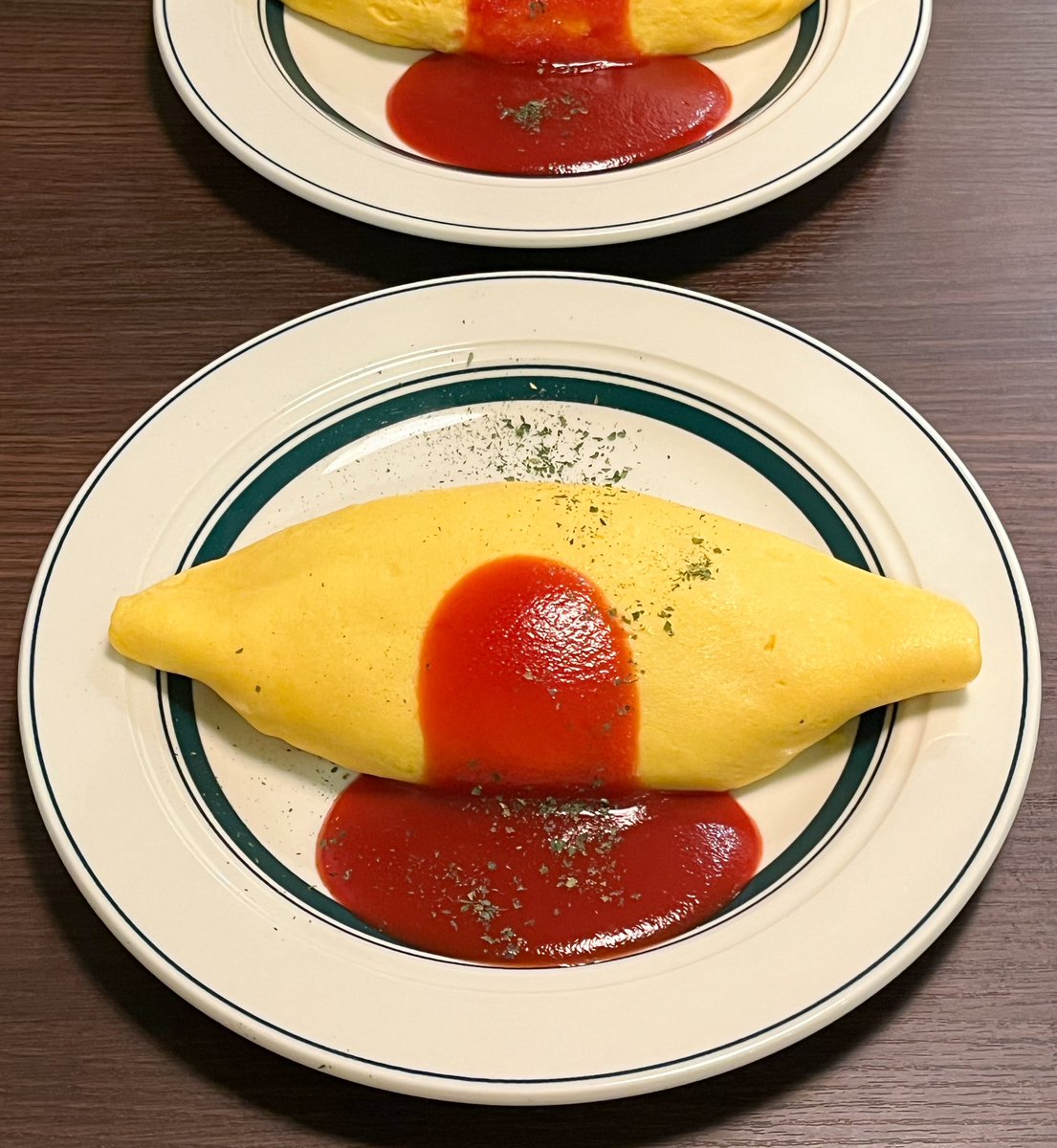 mrmrj67's tweet photo. 食品サンプルみたいなかわいいオムライス食べた🍳 https://t.co/ZtaP8DeC8c