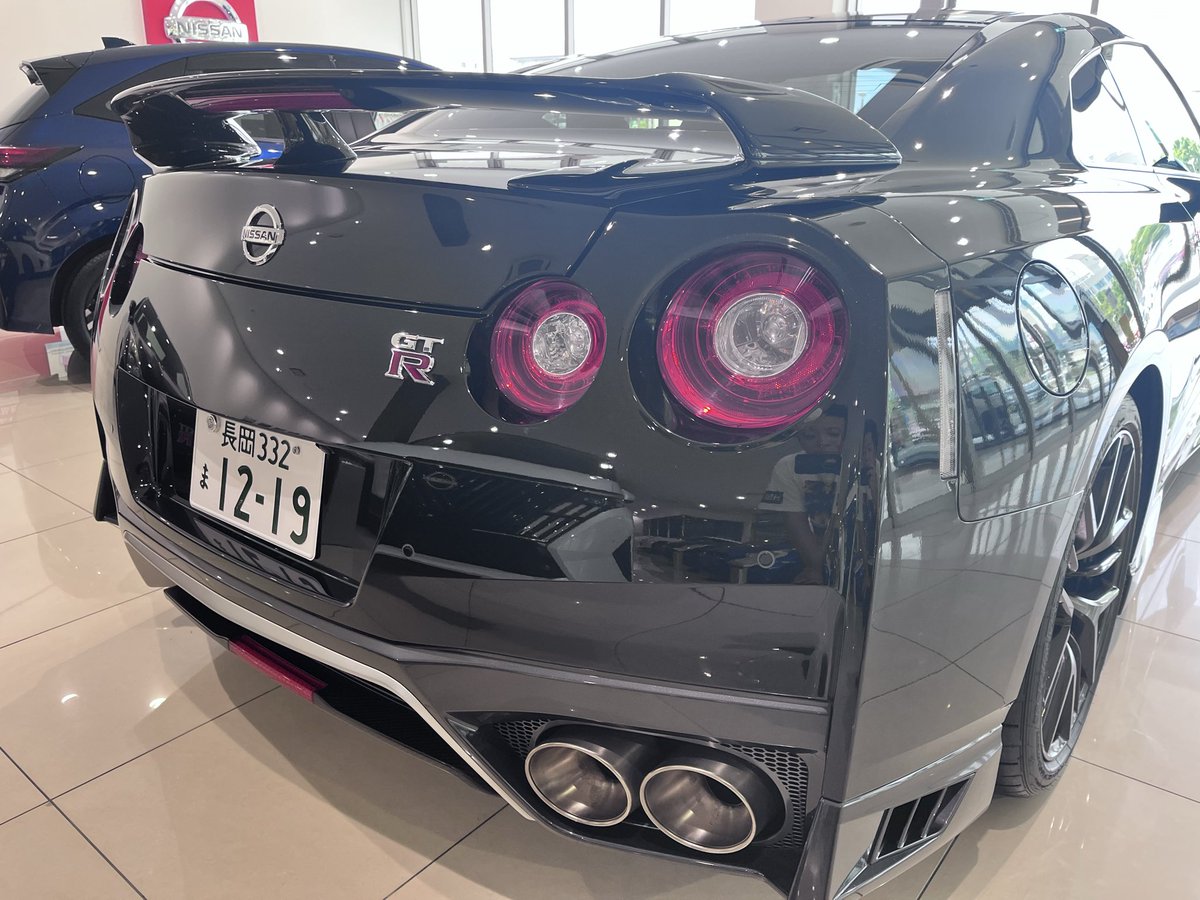 Rs_GTR35's tweet photo. 無事に引き取りしてきました‼︎

R35ショールームに10台くらいあり、イタルデザインの35も見れて眼福でした☺️ https://t.co/AI8JigMrdq