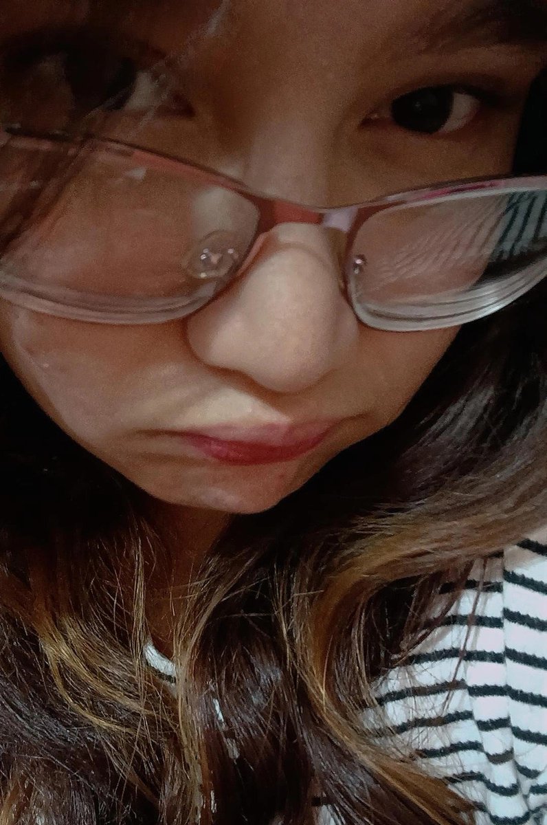 Floweryin_'s tweet photo. Perdonen el screamer y asi (no tengo fotos más parecidas JAKDHAK 💔)
#SSD #StaySelcaDay #straykids #selcaday #hyunjin https://t.co/nXMkoeZJnm