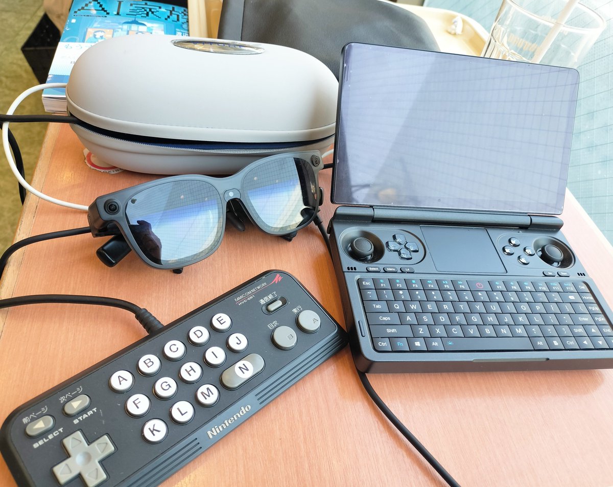 RuiReiChannel's tweet photo. モバイル快適セット完成✨️😎
 #VITURE  #GPD https://t.co/3lm461FLaj
