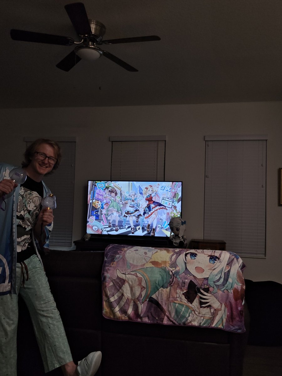 Aiboodotexe's tweet photo. So proud of these girls and all they've accomplished! Couldn't make it to Cali this year so I'm stuck watching at home, but atleast I've got my Minto plushies with me! MVP FOREVER!🩷💚💙
#Densetsu1stLive https://t.co/G7irAHCuio