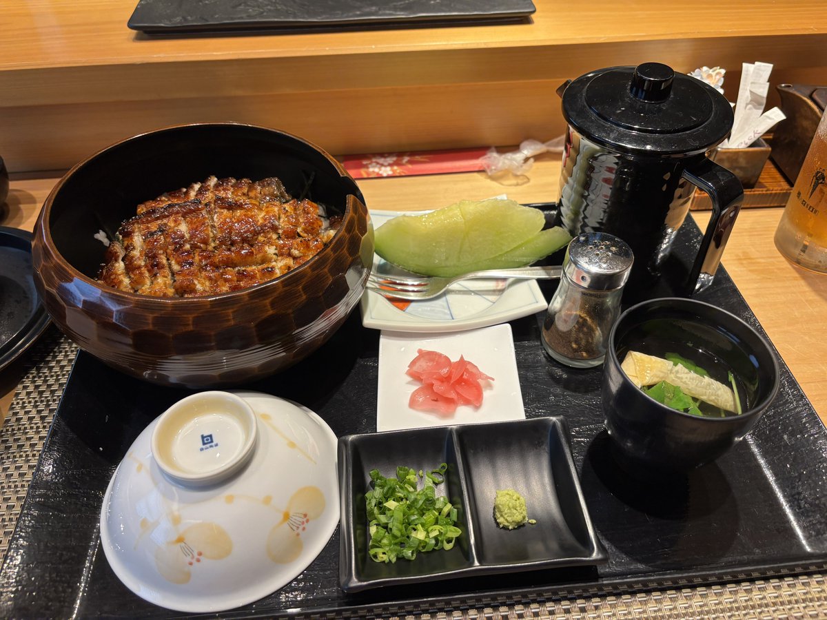 RabbitPeachPoTo's tweet photo. 1日早いフライング土用丑って事で
「うなぎまぶし」と「鉄火巻」🤤

#土用の丑の日 https://t.co/DzRDH1Teco