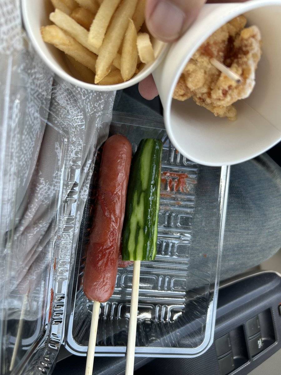 CGoMwLyHLqSprlN's tweet photo. 地域の祭りで豪遊する
〇〇市〇〇町ぐらいのレベルの https://t.co/dxTMIwnU2W