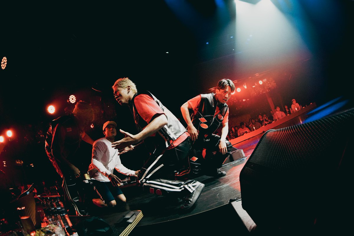 crazymuscle_jp's tweet photo. 【CRAZY FRAME #05】

大道具は、マッチョたち。

《開催中！》7/23(木)〜26(日) 全10公演
日本最大級の筋肉エンターテインメントショー
本日からは【12時／16時／20時】の3公演！

⚠️当日券は現地決済にてご購入いただけます！
📍座・グラン東京（東京・新橋）

🎫明日の千秋楽チケットはこちら／http://crazymuscle.jp@takapon_jp

@takapon_jp