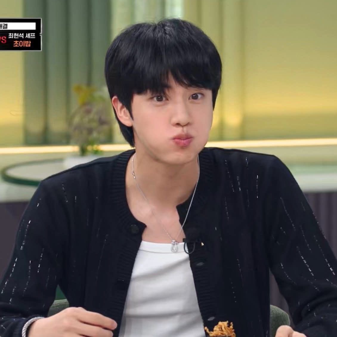 뵤 tweet media