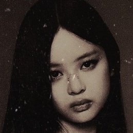 Sombadra's tweet photo. @TamagoPost ⠀

Aku Jingga. Teratai Jingga, Senjani, Siput Jingga, dan ... Jingga Elakshi. Bisa tebak mana yang merupakan nama asliku? Yang di kiri adalah aku semasa remaja, sedang yang kanan adalah aku ketika dewasa. Aku seorang aktris. Calon kawan suka menonton sinetron? 🪷🐌 

⠀ https://t.co/flvVvSQyVc