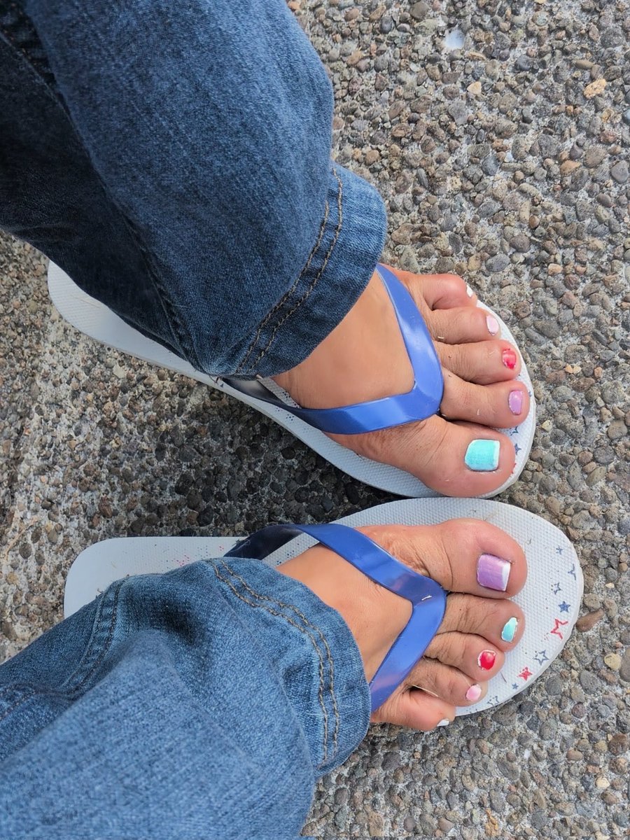 SoftSolesJon95's tweet photo. Some long, overdue pics to enjoy. #feet #malefeet #malefeet #guyfootfetish #guy https://t.co/uo3wB2H9cG