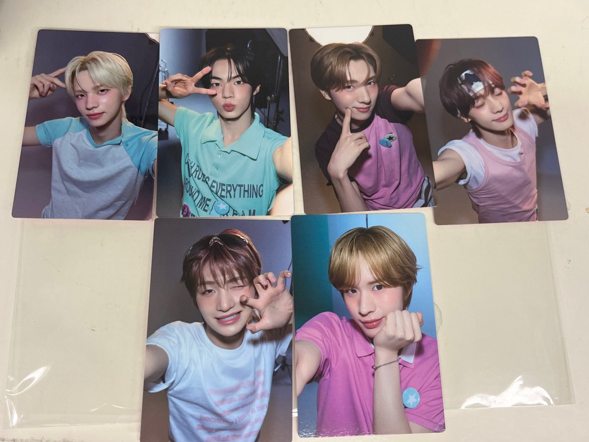 SODOybab's tweet photo. 정샘물 비긴스 세럼 기획 구매하면 증정되는 포카래
8월부터~
넘 예쁘다… https://t.co/b6Rkhiz0oY