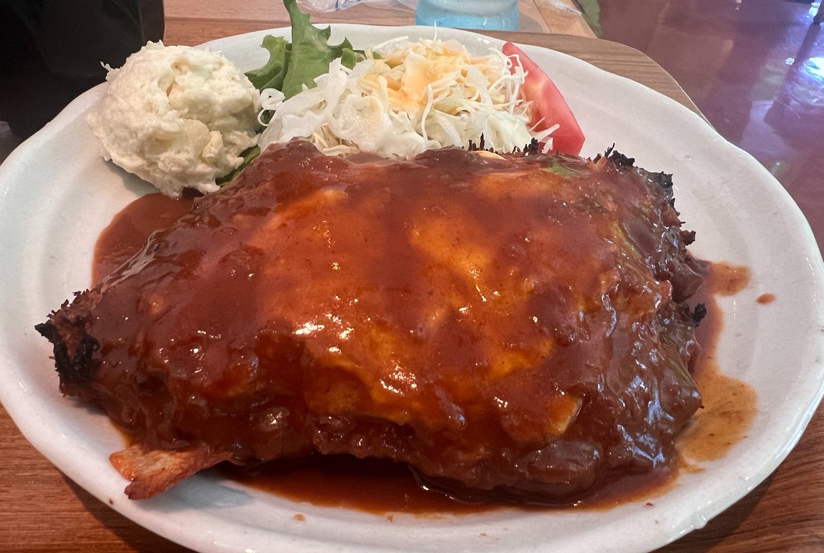 Taka01977's tweet photo. 今日のランチはざぼんへ☺️

ポークカツチーズ定食
写真よりヤバかったwwww🫃 https://t.co/Jj4fLxQCC7