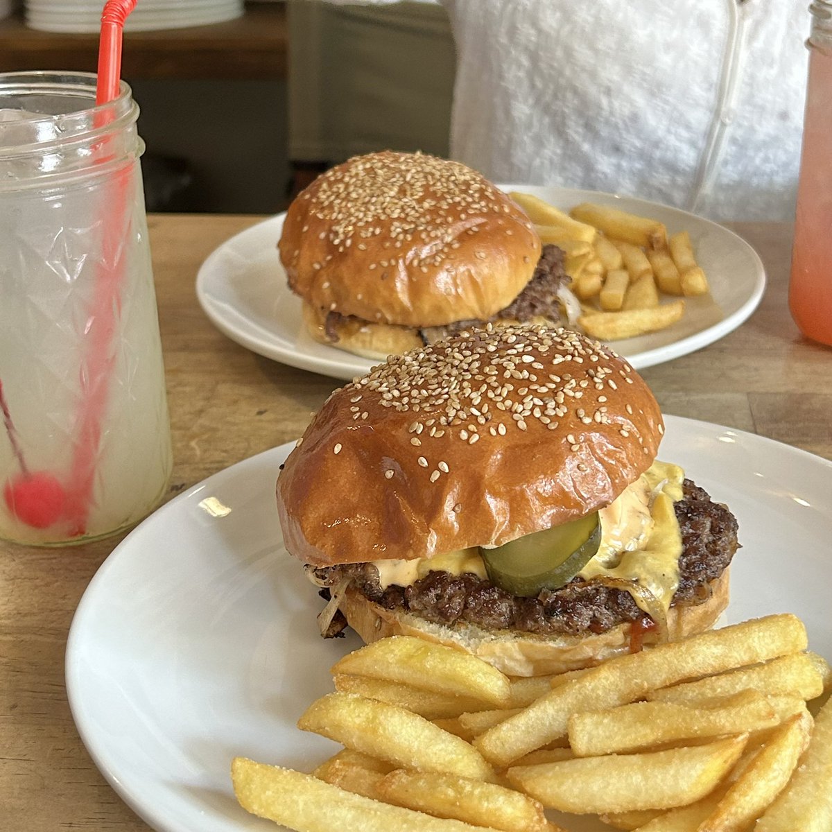 64mmo_'s tweet photo. 名古屋大須観音近くのIN THIS FLAVOR🍔 https://t.co/OQzvoX3GMg