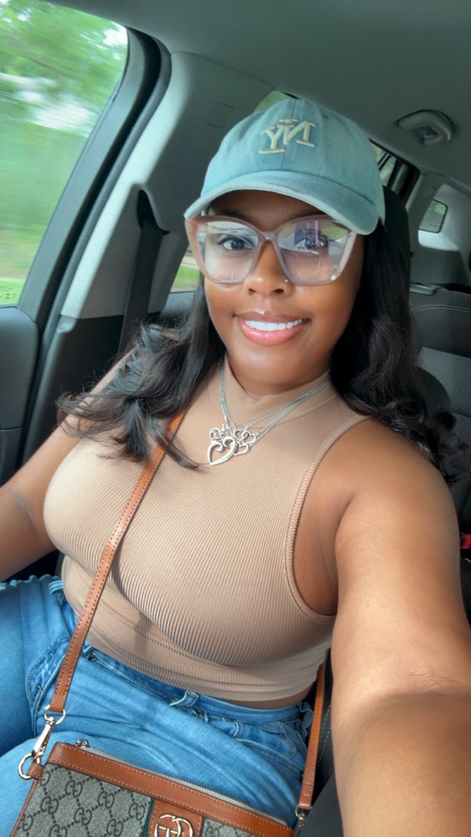 DKaayyyyy's tweet photo. 🤎 pretty BROWN girl 🩵 https://t.co/wDIVhrrsSJ