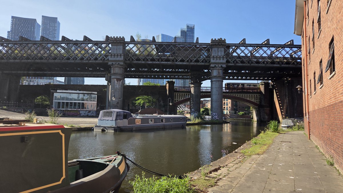 rtwwithatm's tweet photo. Today's the day. Three hours and forty to go. #wheelybigbiketrip #wbbt @fightmnd @MelanomaAus @SchoolinaBag1 https://t.co/o79Kj9zNSH