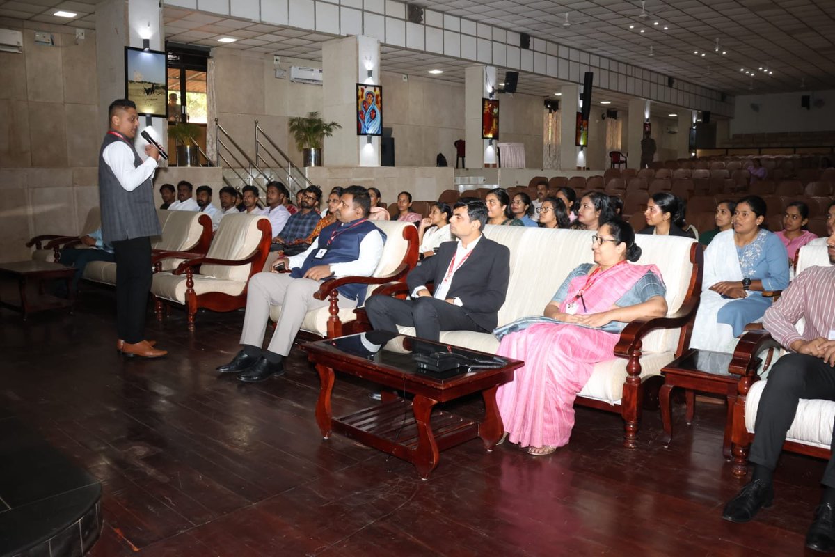 DefencePROTvm's tweet photo. As part of continued commitment of Indian Army towards Army Personnel, families, widows and wards a selection drive for various jobs in Air India was conducted. The event was organised by AWPO  under the aegis of Station Headquarters Trivandrum and Family Welfare Organisation of Pangode.

#MoD #IndianArmy #Navy #Airforce #awpo  #AirIndia
#Coastguard