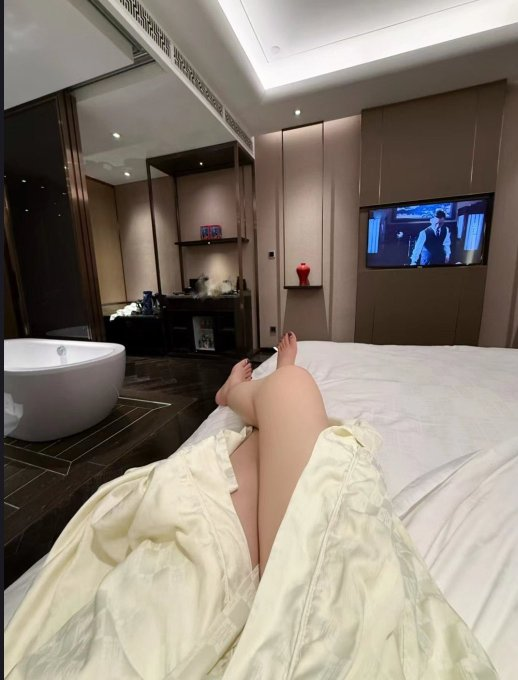 porsche_cm's tweet photo. 好無聊....      
有點想被約出去ii       
如果現在可以約我ii       
你會帶我去哪裡ii？ https://t.co/KhtCF4vChX