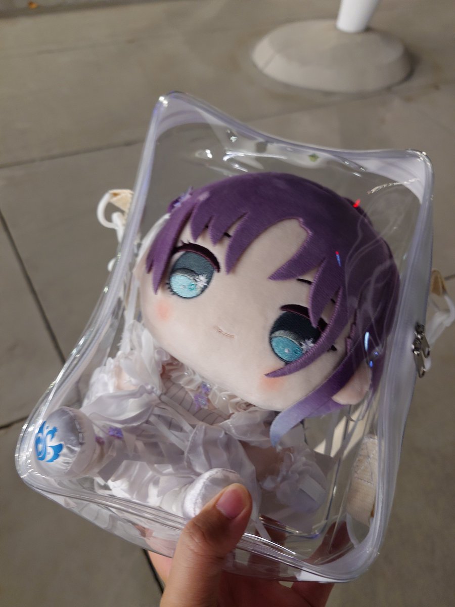dguo94's tweet photo. did someone lose their toru mochi at offkai expo https://t.co/CglaGd4iMS