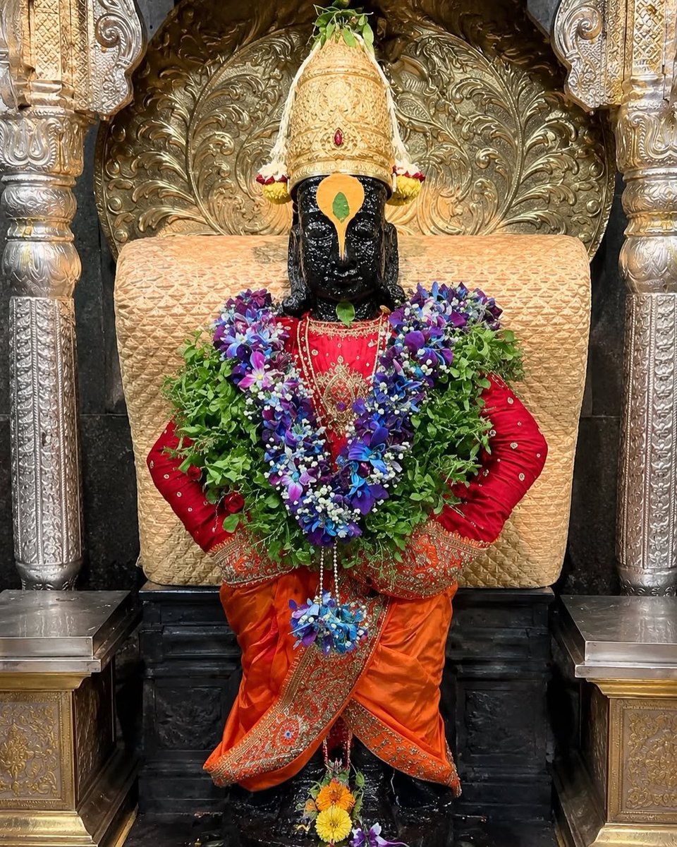 Vitthal_Rukmini's tweet photo. "युगे अठ्ठावीस विटेवरी उभा" माझा पांडुरंग 🙏🏻
#Ashadhiwari2026 #आषाढी_एकादशी https://t.co/u0ZceRUGYq