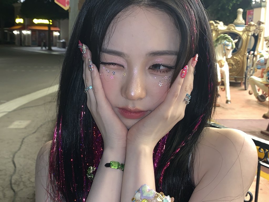 moli07126's tweet photo. Waterbomb just got its most anticipated guest ever: Karina.

KARINA WATERBOMB SEOUL
#KARINAxWATERBOMB2026 https://t.co/7ggDSINiaj