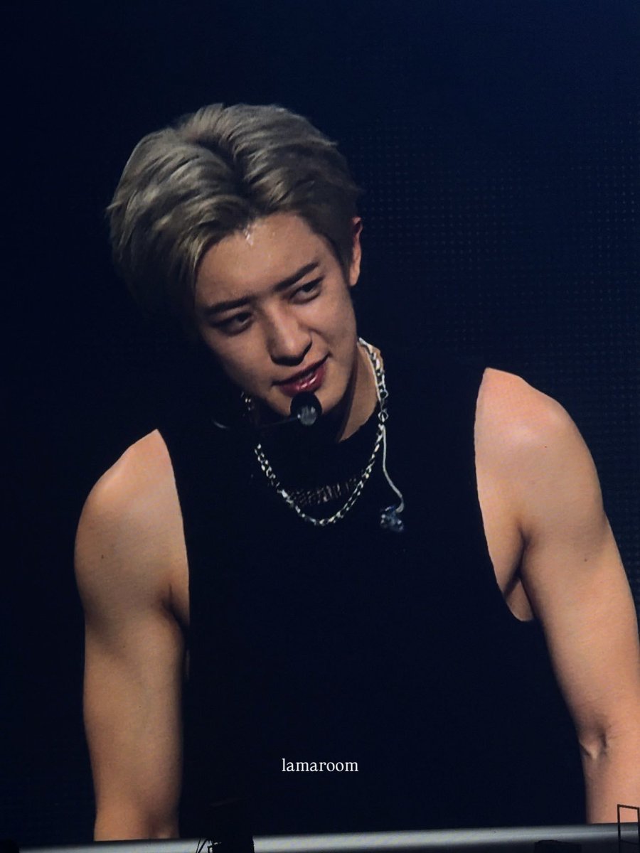 whitedreamloey's tweet photo. Good morning chanyeol lovers 🍒🍀 https://t.co/IzQEShOaQO
